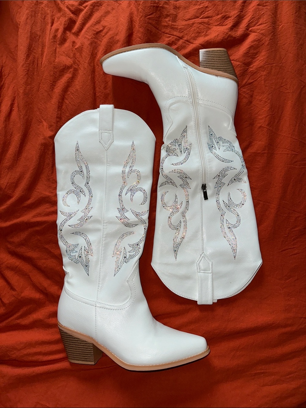 White Cowboy Boot with Metallic Embroidery
